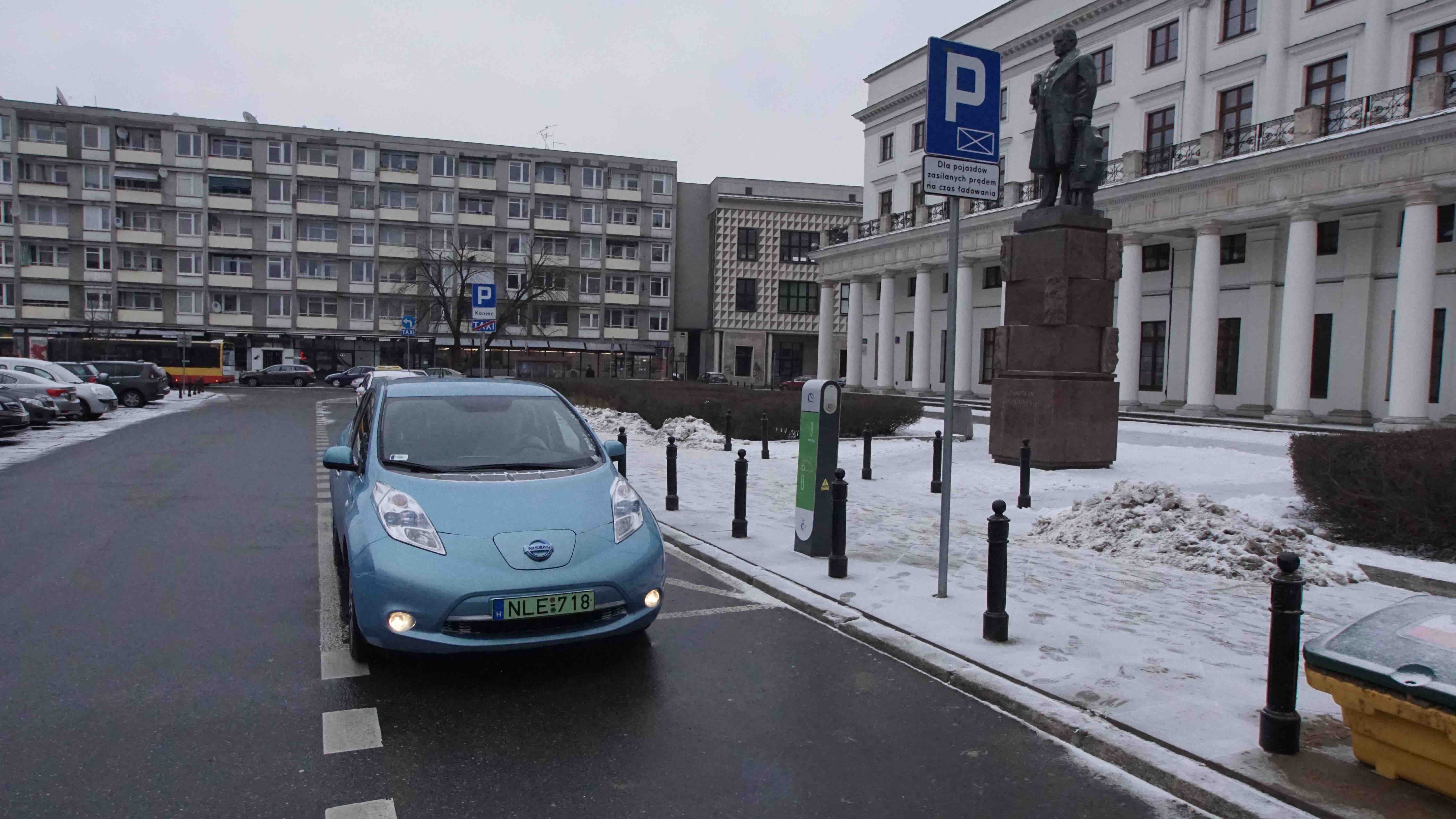 Warszawa gdzie naładować samochód elektryczny